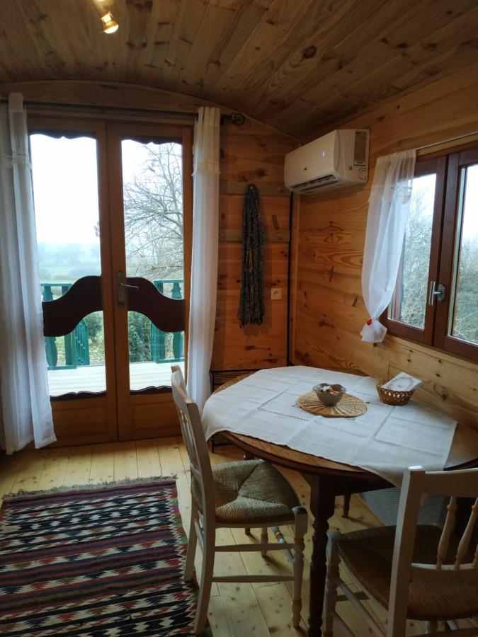 Holiday home Domaine La Carriere